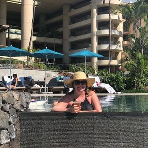 Meet your Posher, Ali